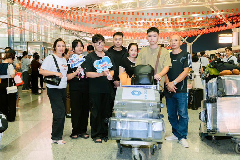 Du học sinh xuất cảnh thành công tại Du học Hàn Quốc KVN